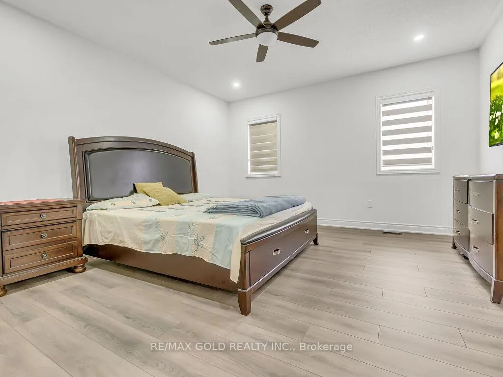 Photo 20 of 63 Bloomfield Crescent, Cambridge — HOMEH