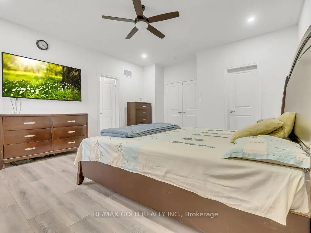 Photo 22 of 63 Bloomfield Crescent, Cambridge — HOMEH