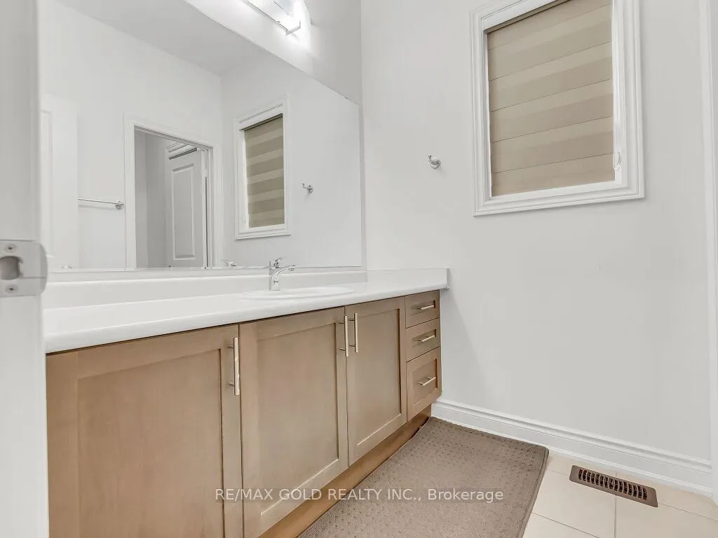 Photo 29 of 63 Bloomfield Crescent, Cambridge — HOMEH