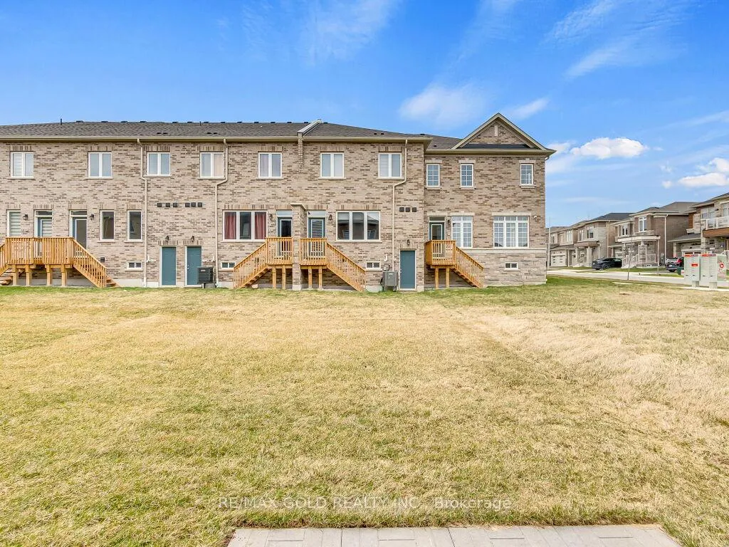 Photo 36 of 63 Bloomfield Crescent, Cambridge — HOMEH