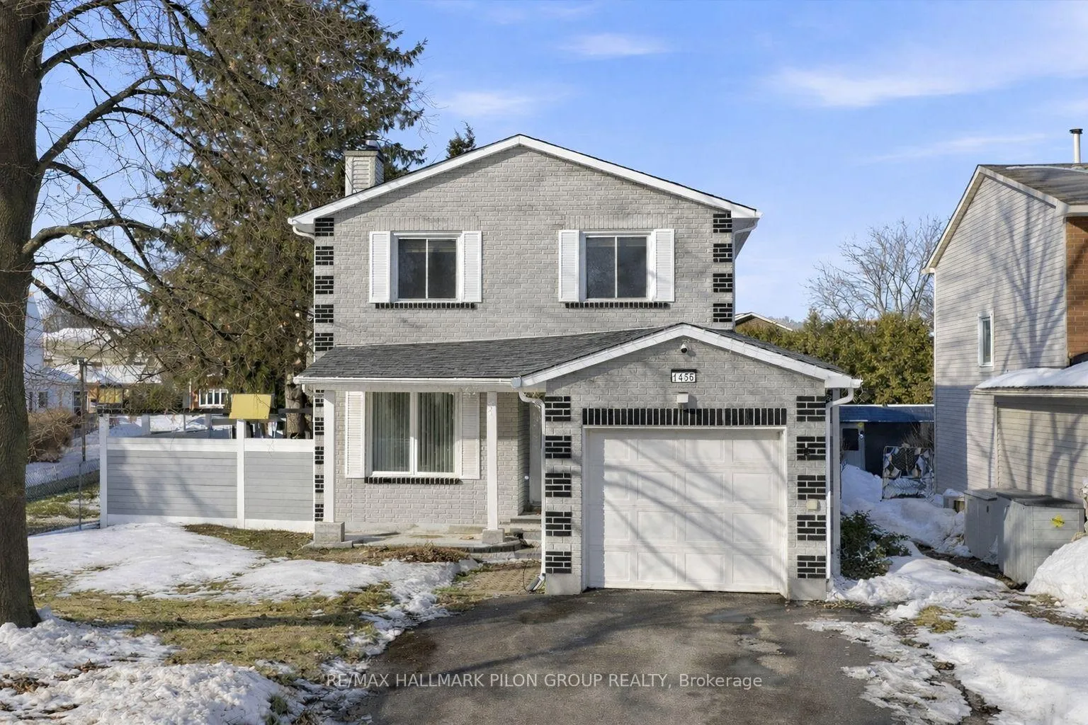 Front of 1456 Prestone Drive