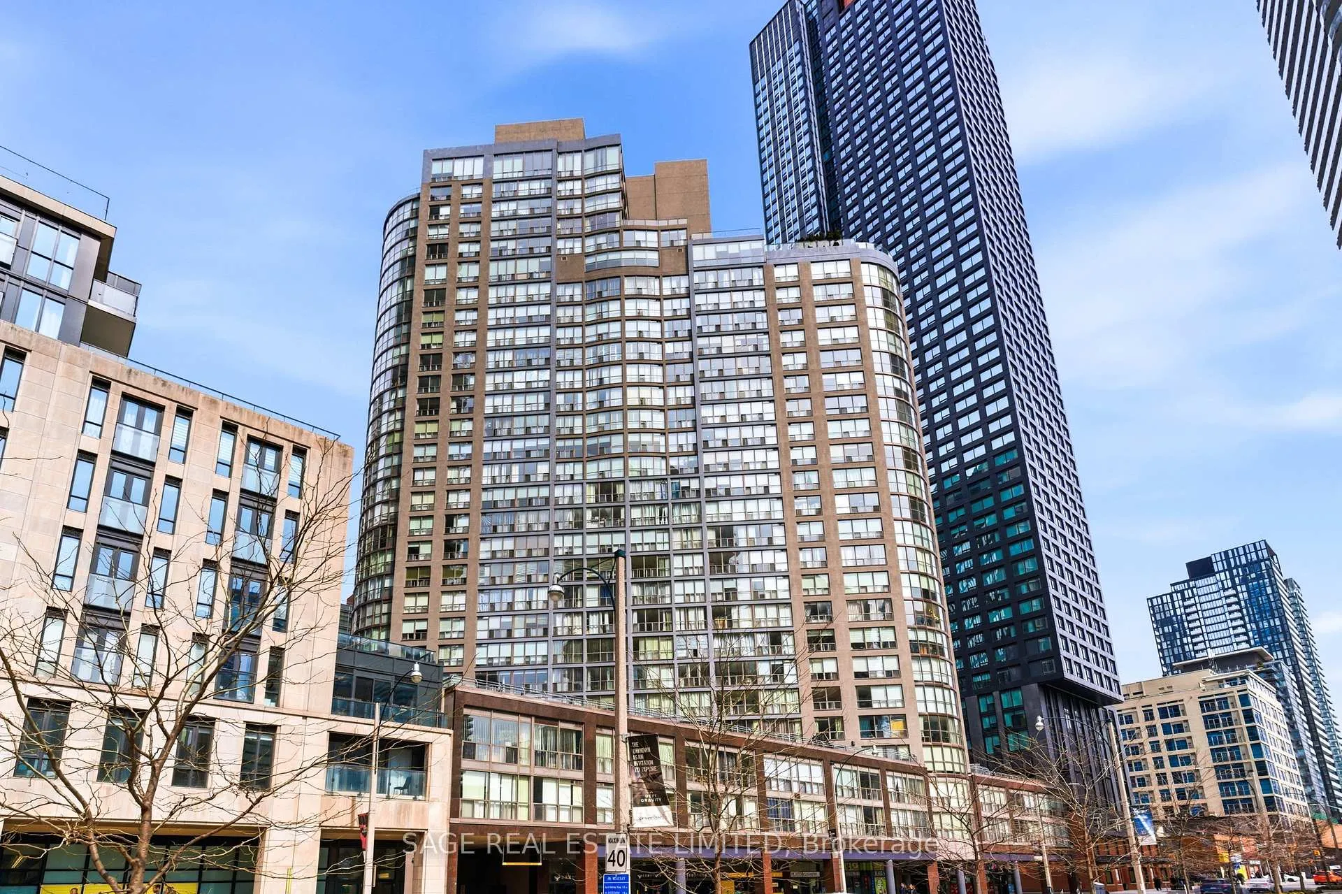 Front of Unit 603, 24 Wellesley Street W
