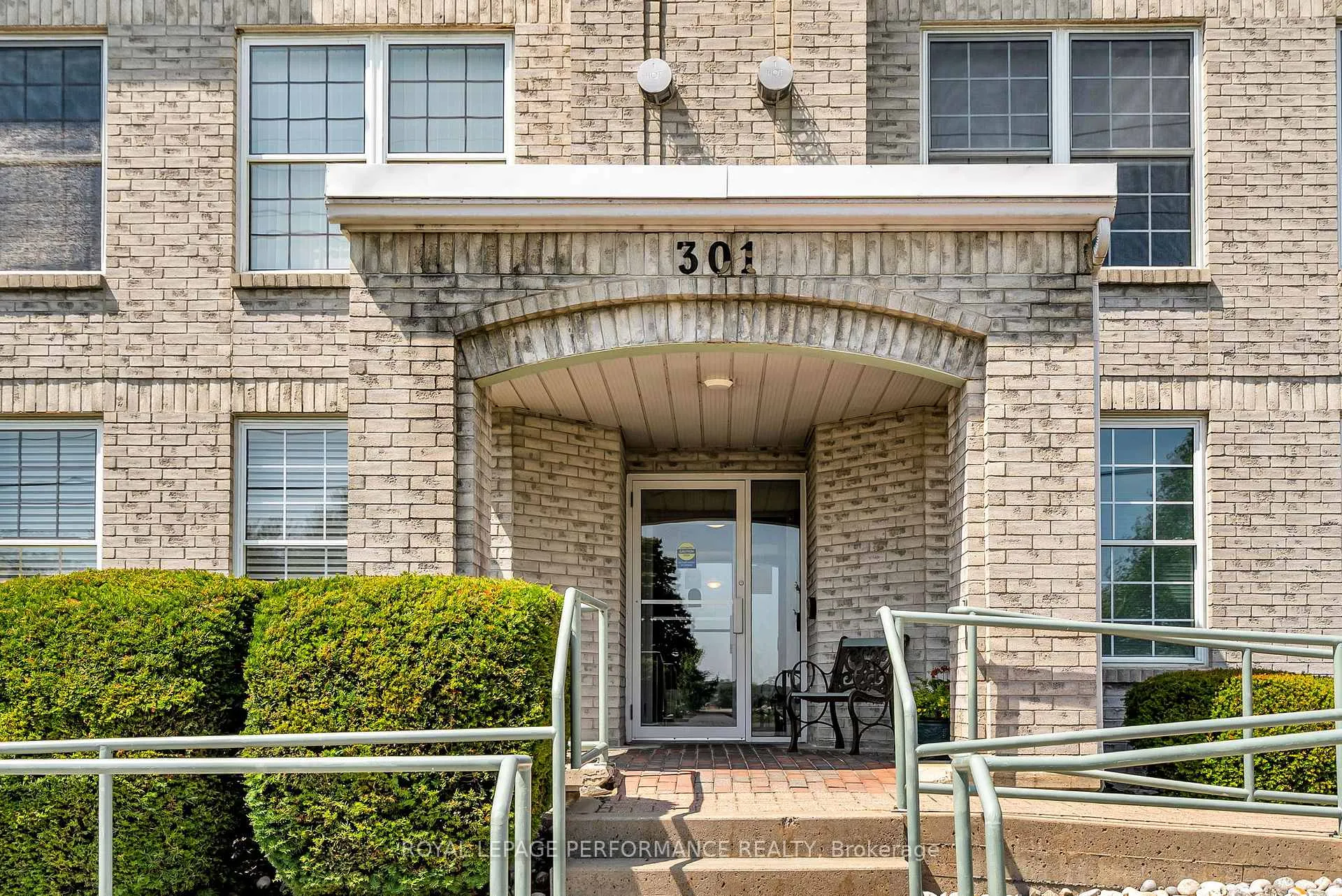 Photo 3 of Unit 104, 301 Water Street W, Cornwall — HOMEH