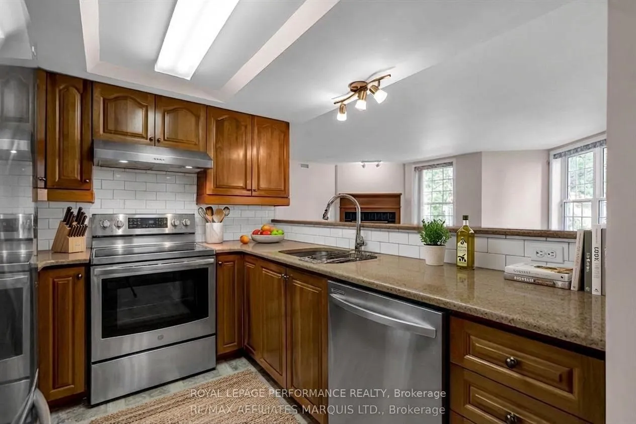 Photo 5 of Unit 104, 301 Water Street W, Cornwall — HOMEH