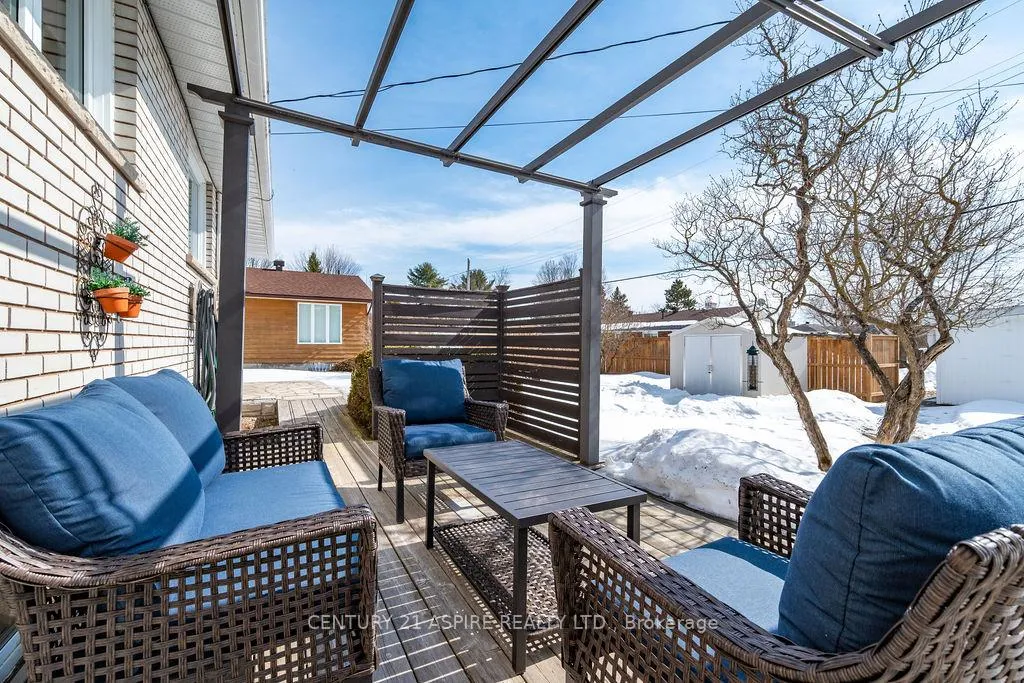 Photo 10 of 631 Birch Street, Petawawa — HOMEH