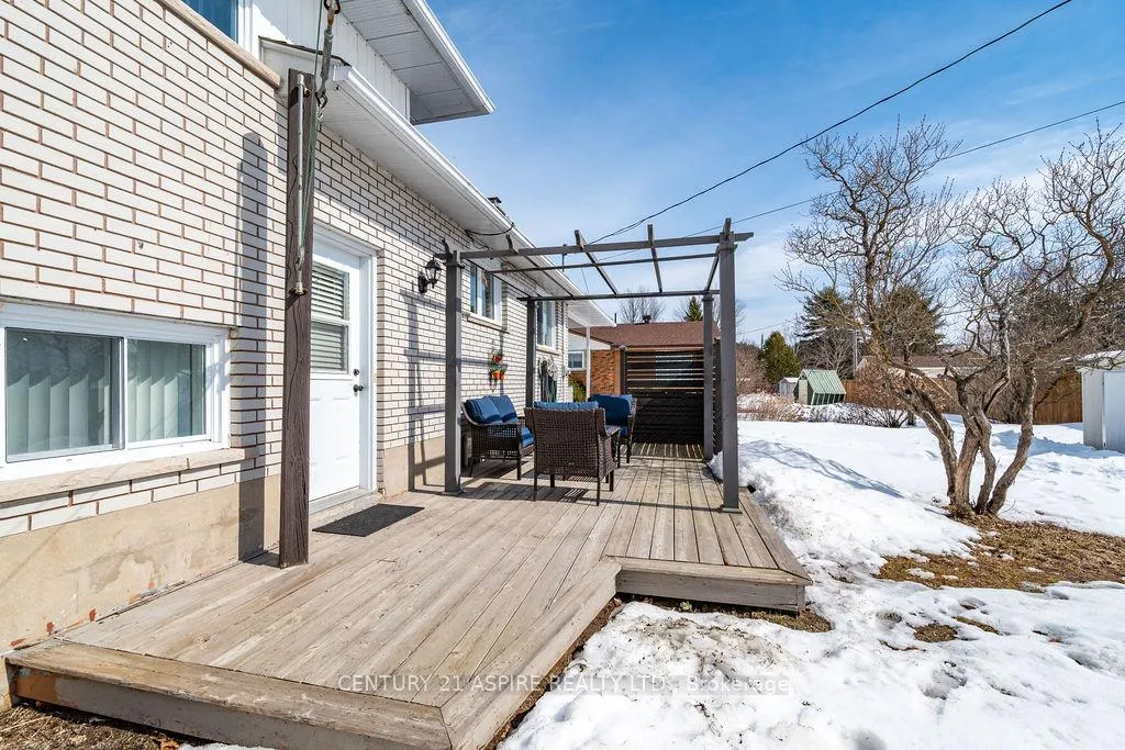 Photo 11 of 631 Birch Street, Petawawa — HOMEH
