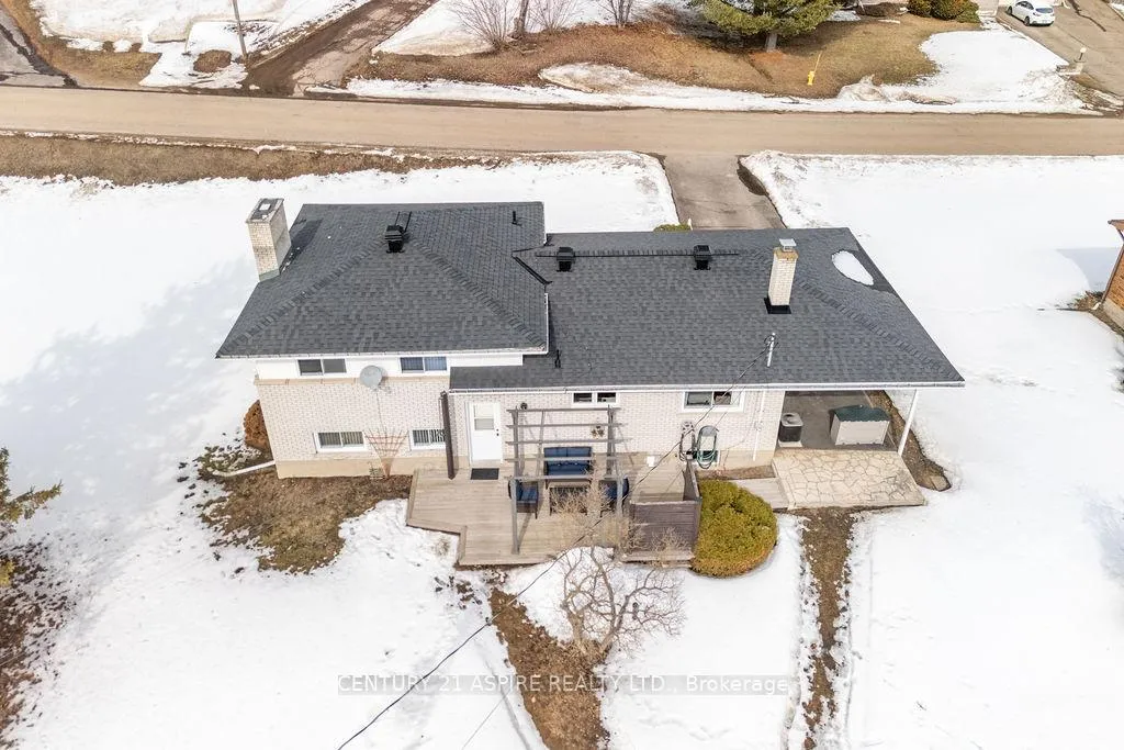Photo 12 of 631 Birch Street, Petawawa — HOMEH