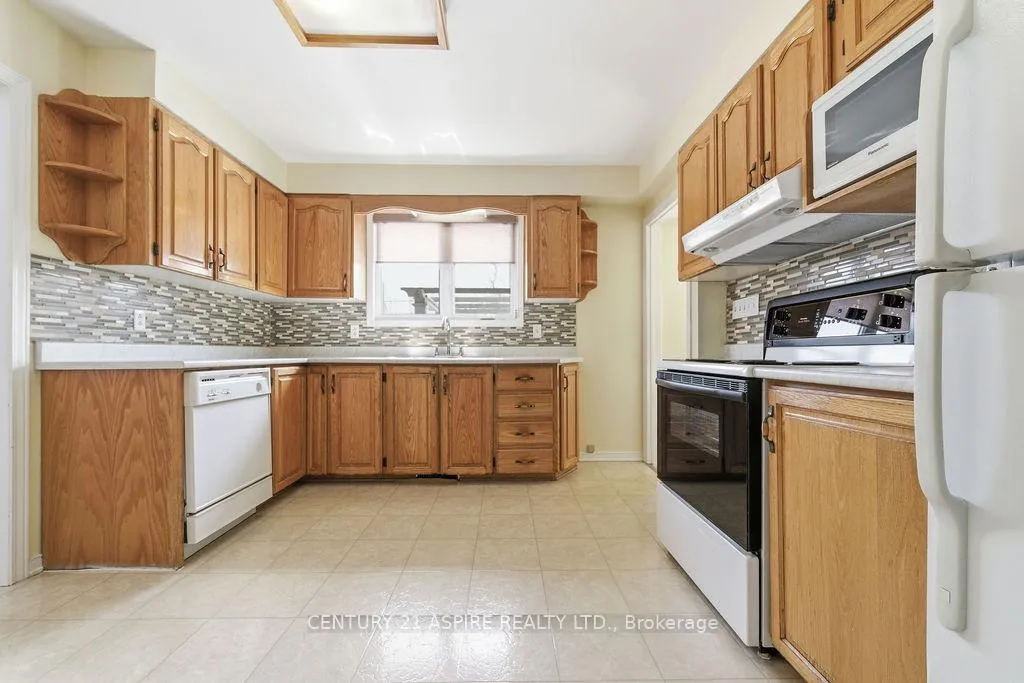 Photo 23 of 631 Birch Street, Petawawa — HOMEH