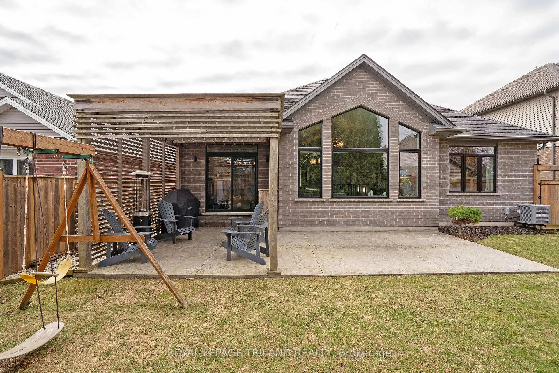 Photo 7 of 12 Tanager Place, St. Thomas — HOMEH