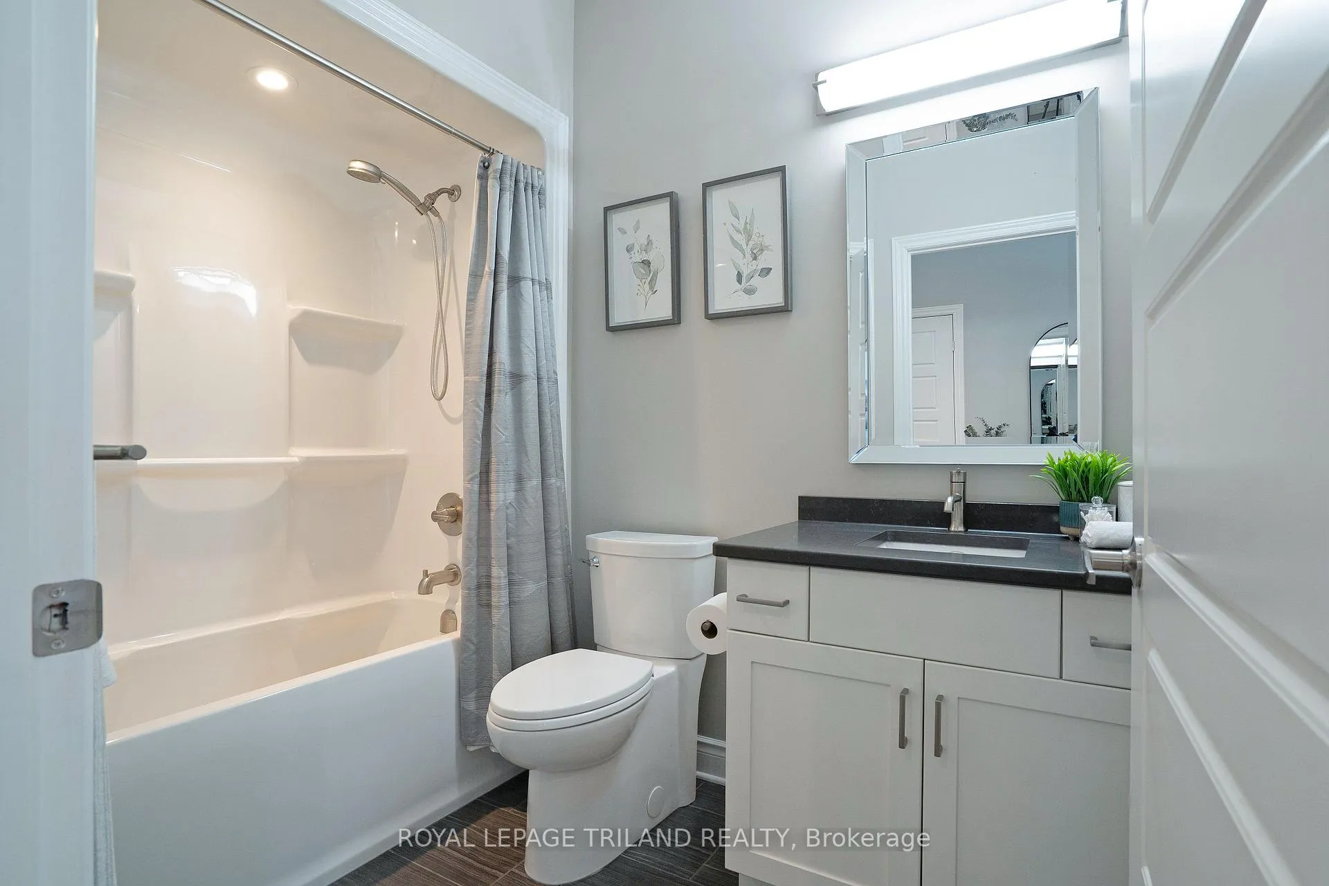 Photo 11 of 12 Tanager Place, St. Thomas — HOMEH