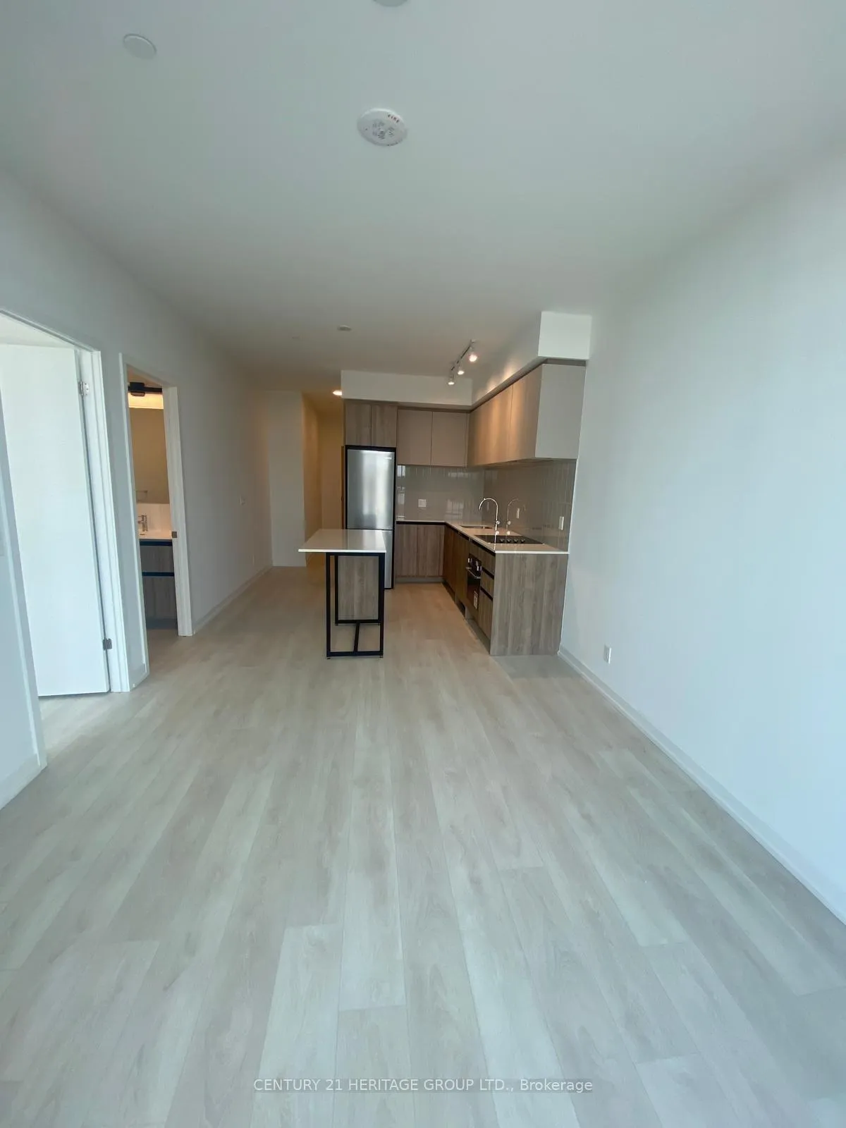 Photo 6 of Unit 803, 8 Beverley Glen Boulevard, Vaughan, Beverley Glen — HOMEH