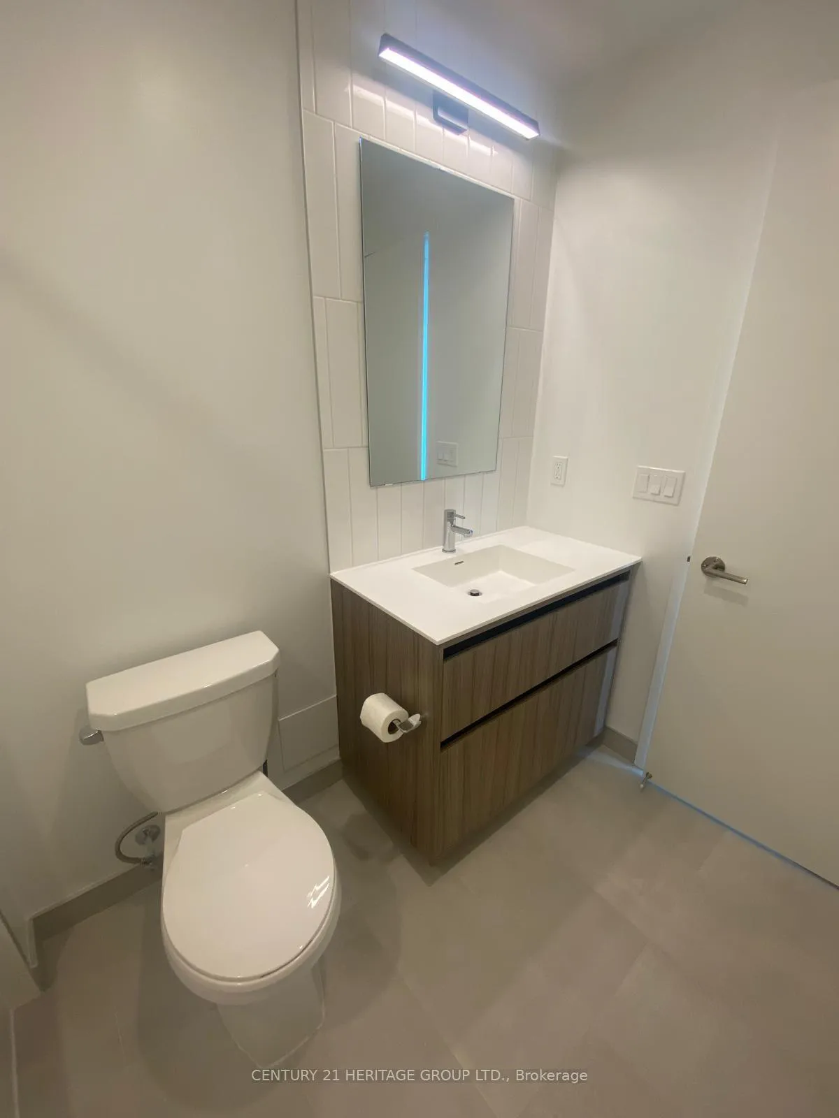 Photo 8 of Unit 803, 8 Beverley Glen Boulevard, Vaughan, Beverley Glen — HOMEH