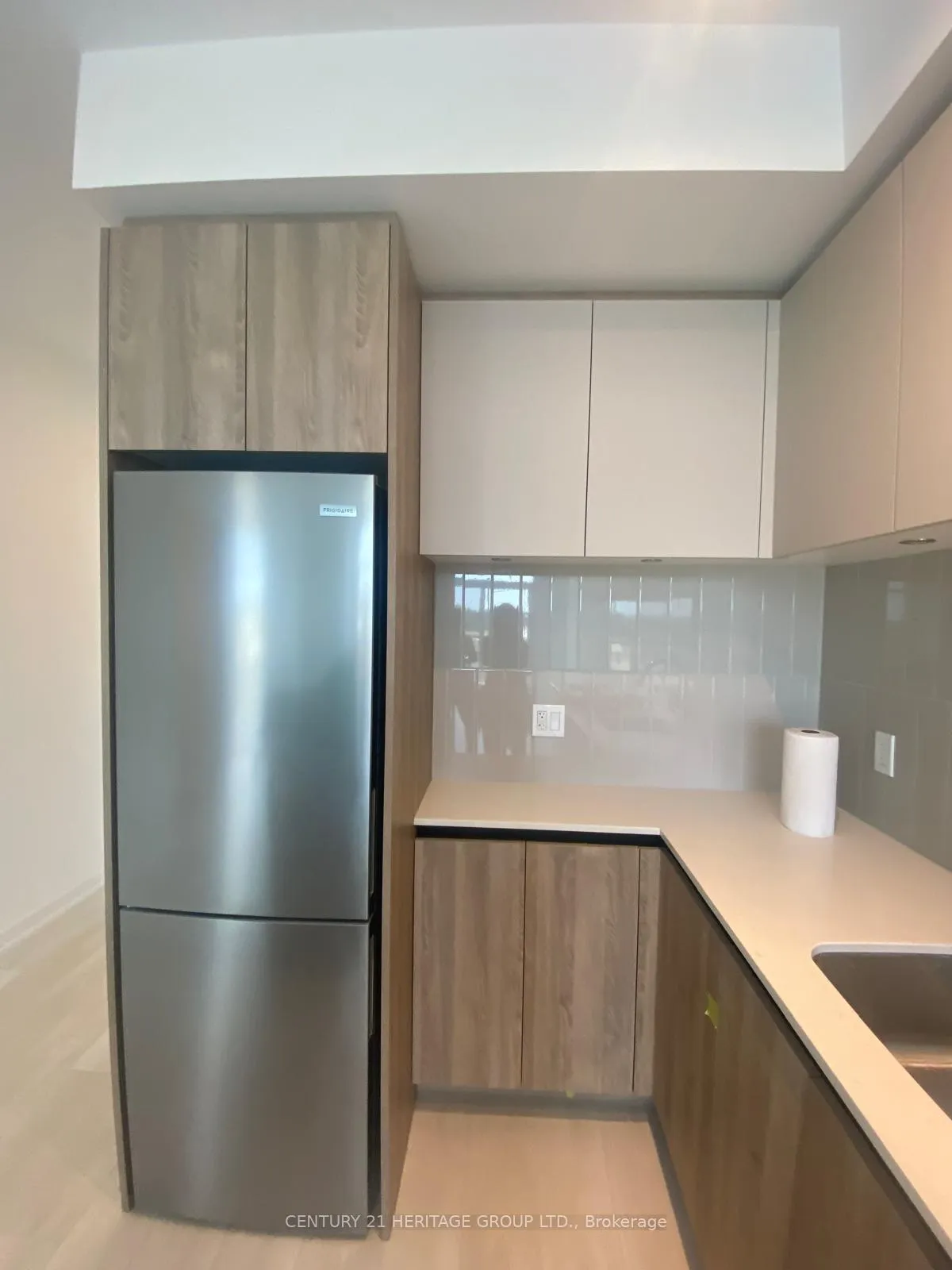 Photo 10 of Unit 803, 8 Beverley Glen Boulevard, Vaughan, Beverley Glen — HOMEH