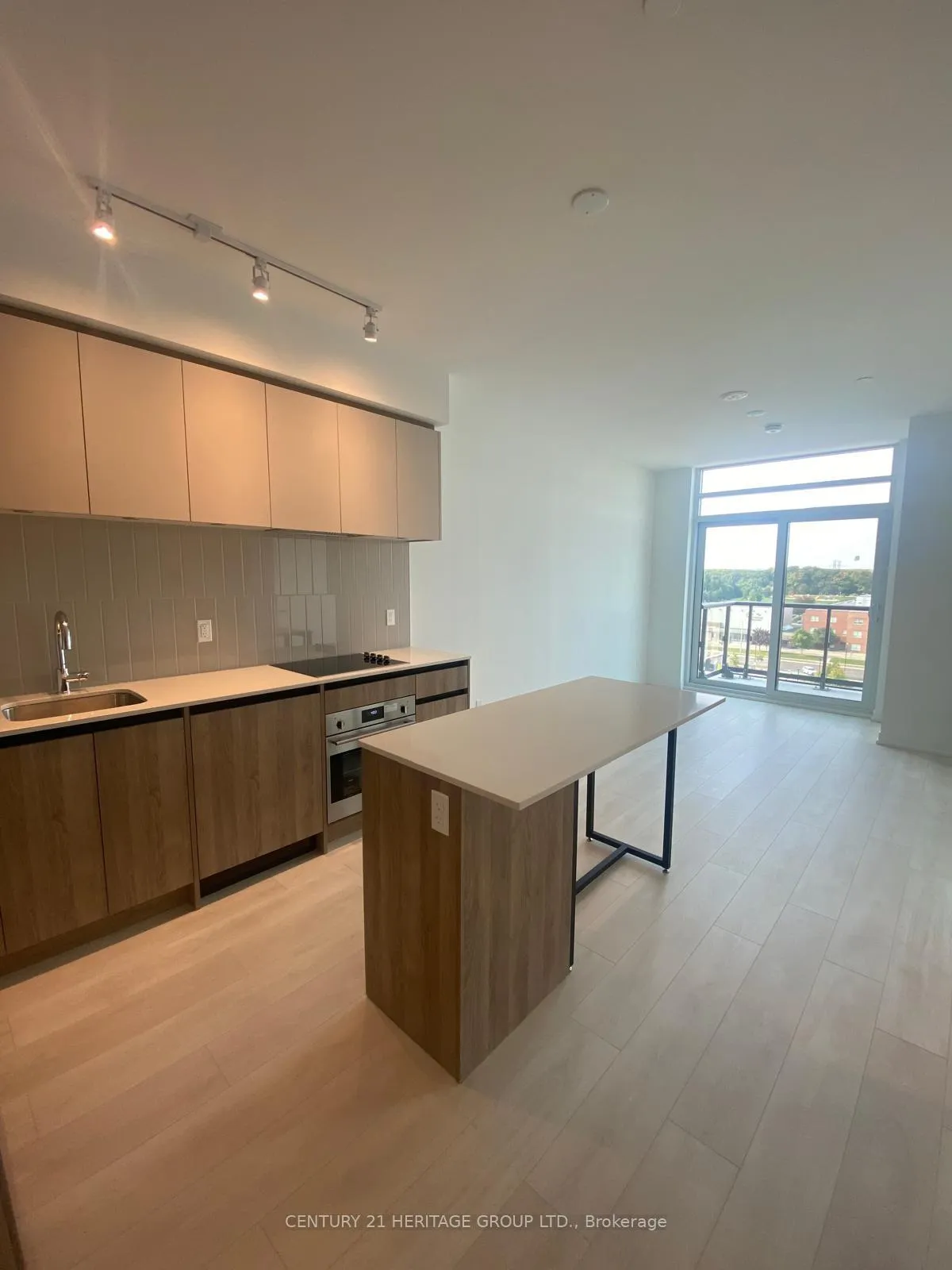 Photo 11 of Unit 803, 8 Beverley Glen Boulevard, Vaughan, Beverley Glen — HOMEH