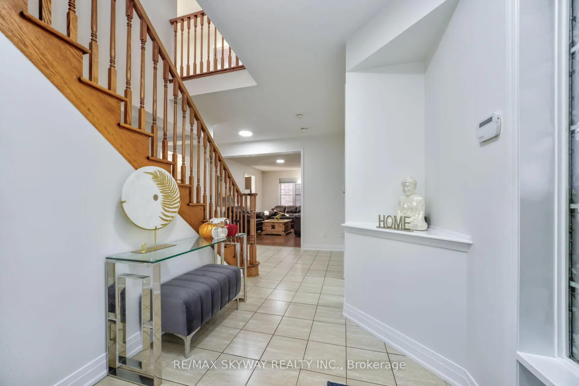 Photo 7 of 90 Aylesbury Drive, Brampton, Northwest Brampton — HOMEH