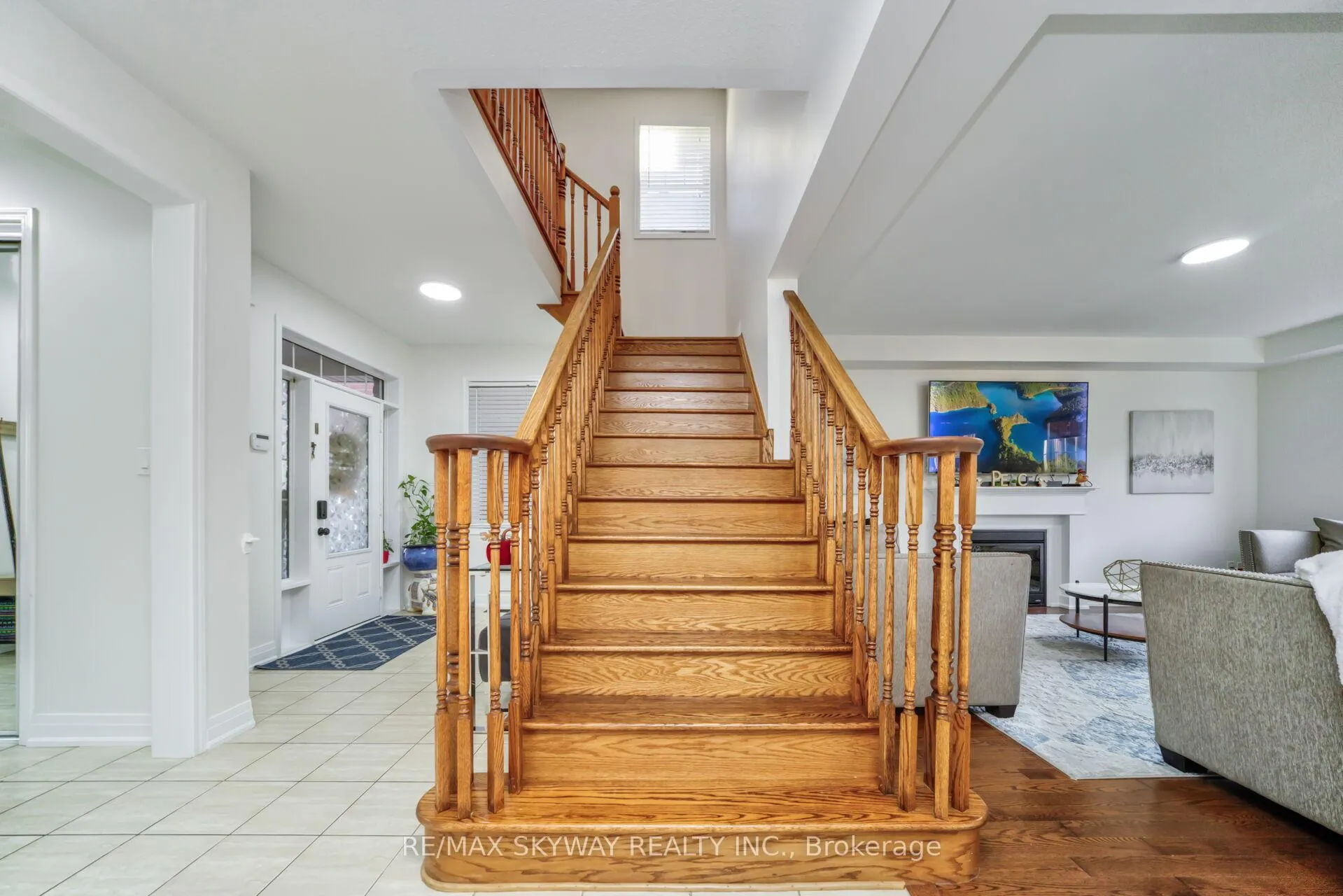 Photo 19 of 90 Aylesbury Drive, Brampton, Northwest Brampton — HOMEH