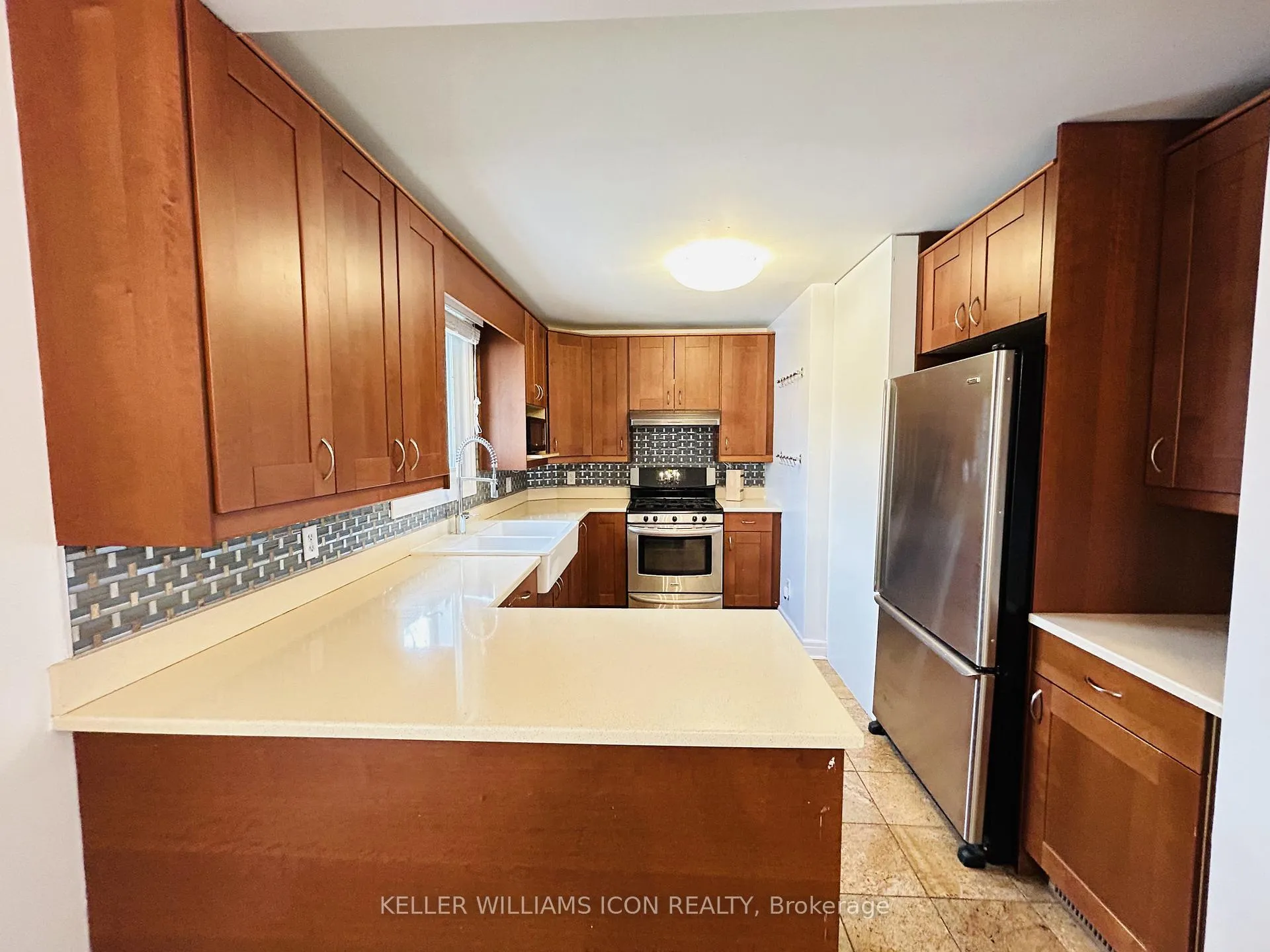 Photo 10 of 6 Centennial Boulevard, Ottawa, Ottawa East — HOMEH