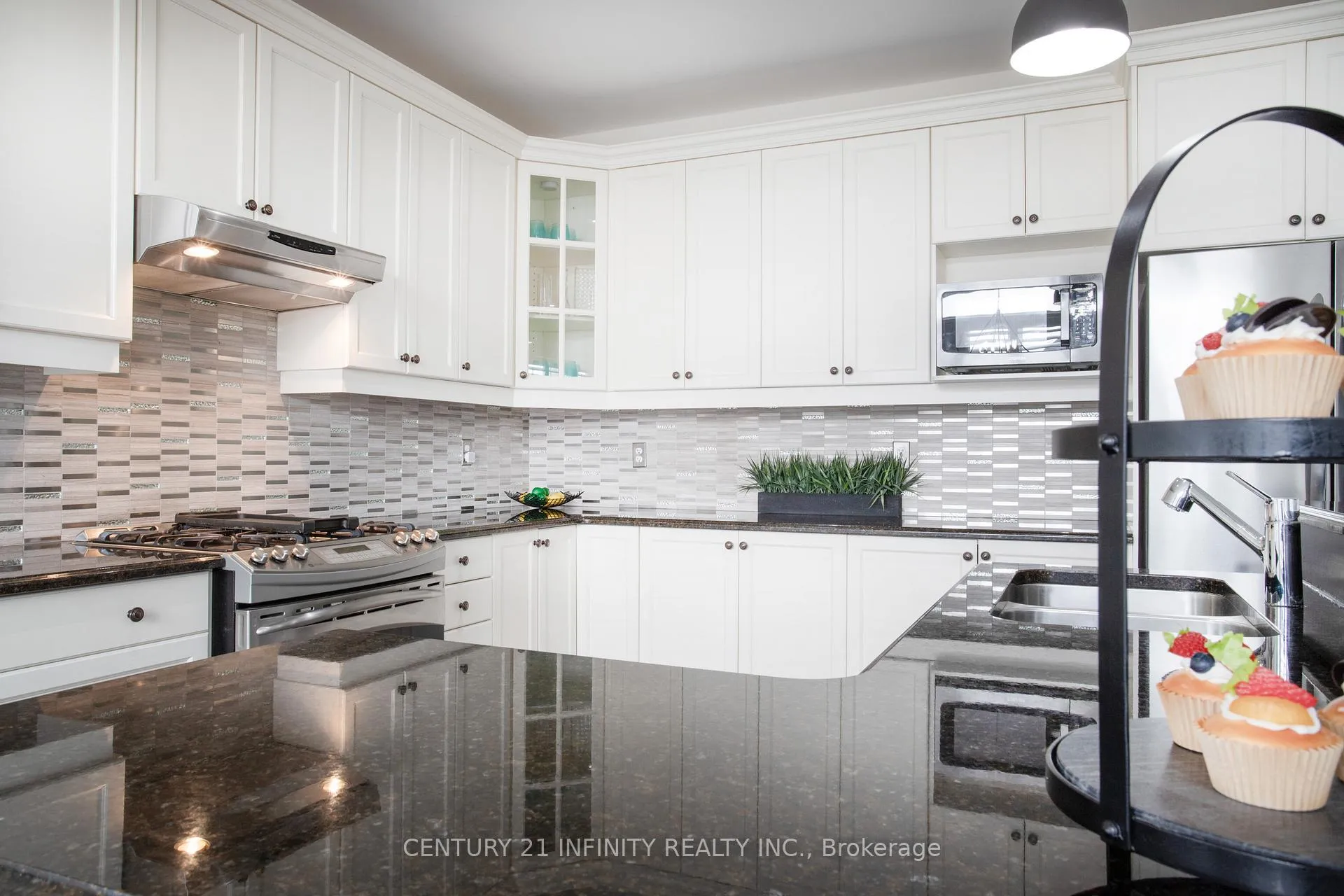 Photo 24 of 1283 Aldsworth Crescent, Oshawa, Eastdale — HOMEH