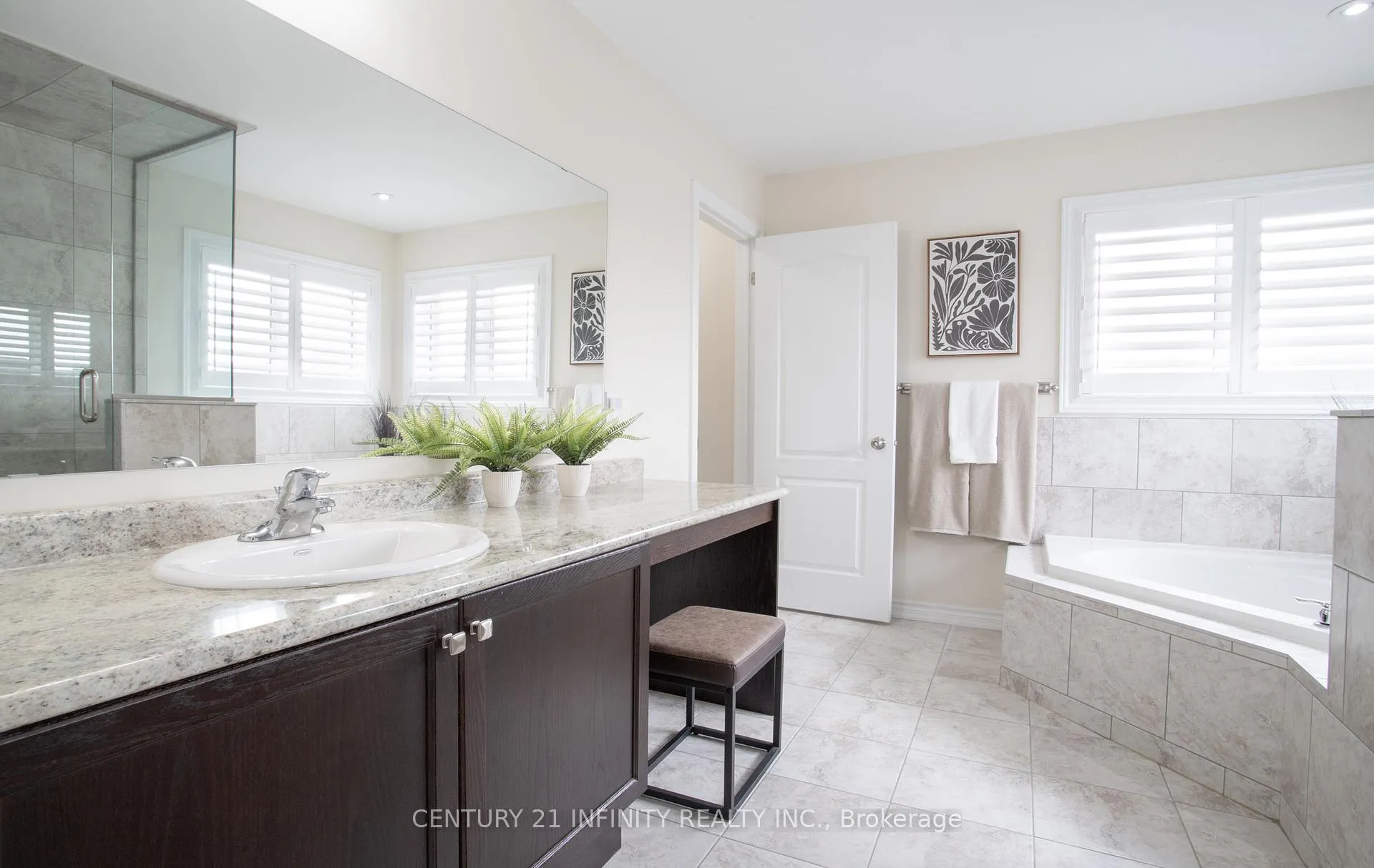 Photo 31 of 1283 Aldsworth Crescent, Oshawa, Eastdale — HOMEH