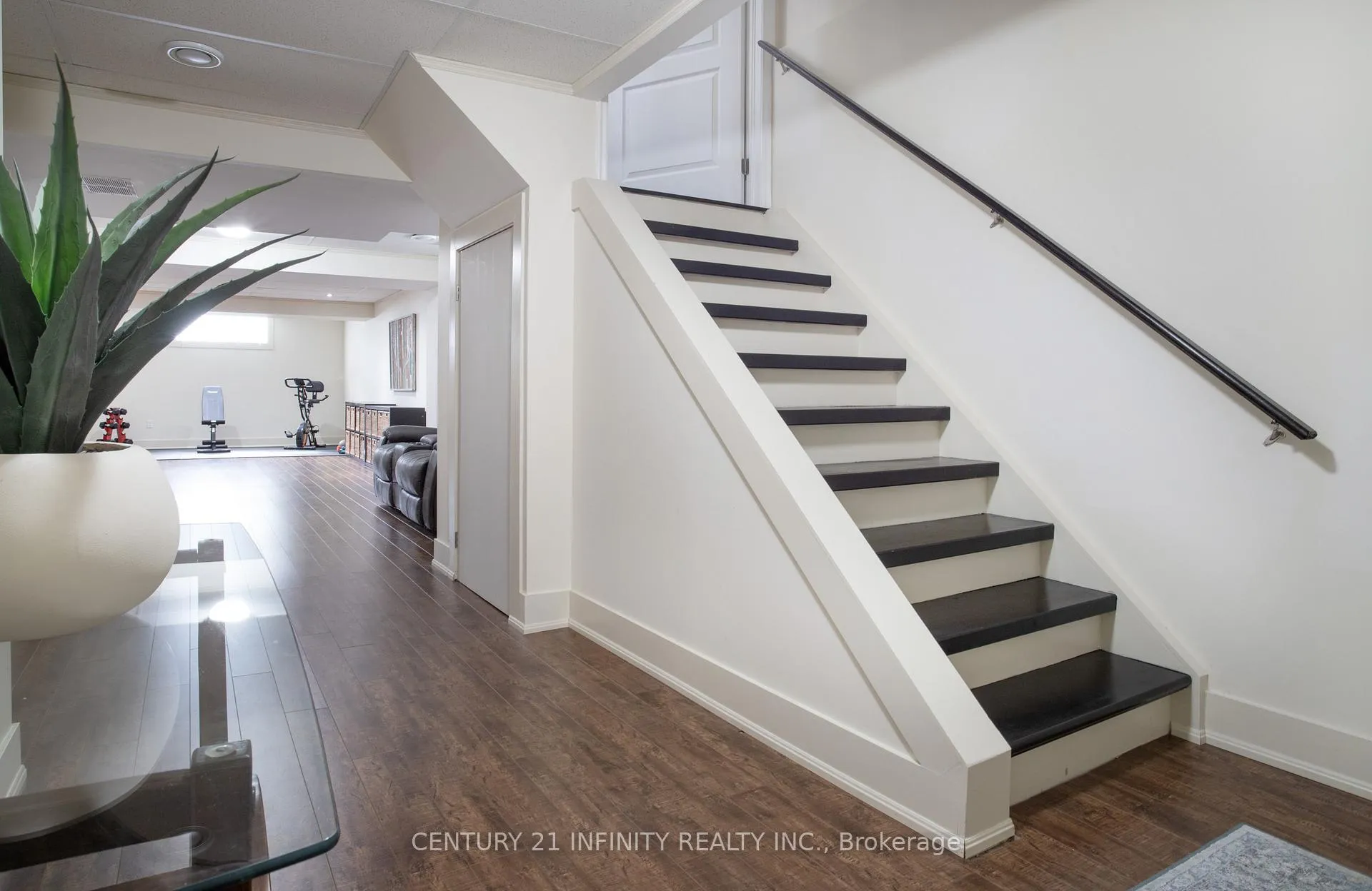 Photo 37 of 1283 Aldsworth Crescent, Oshawa, Eastdale — HOMEH