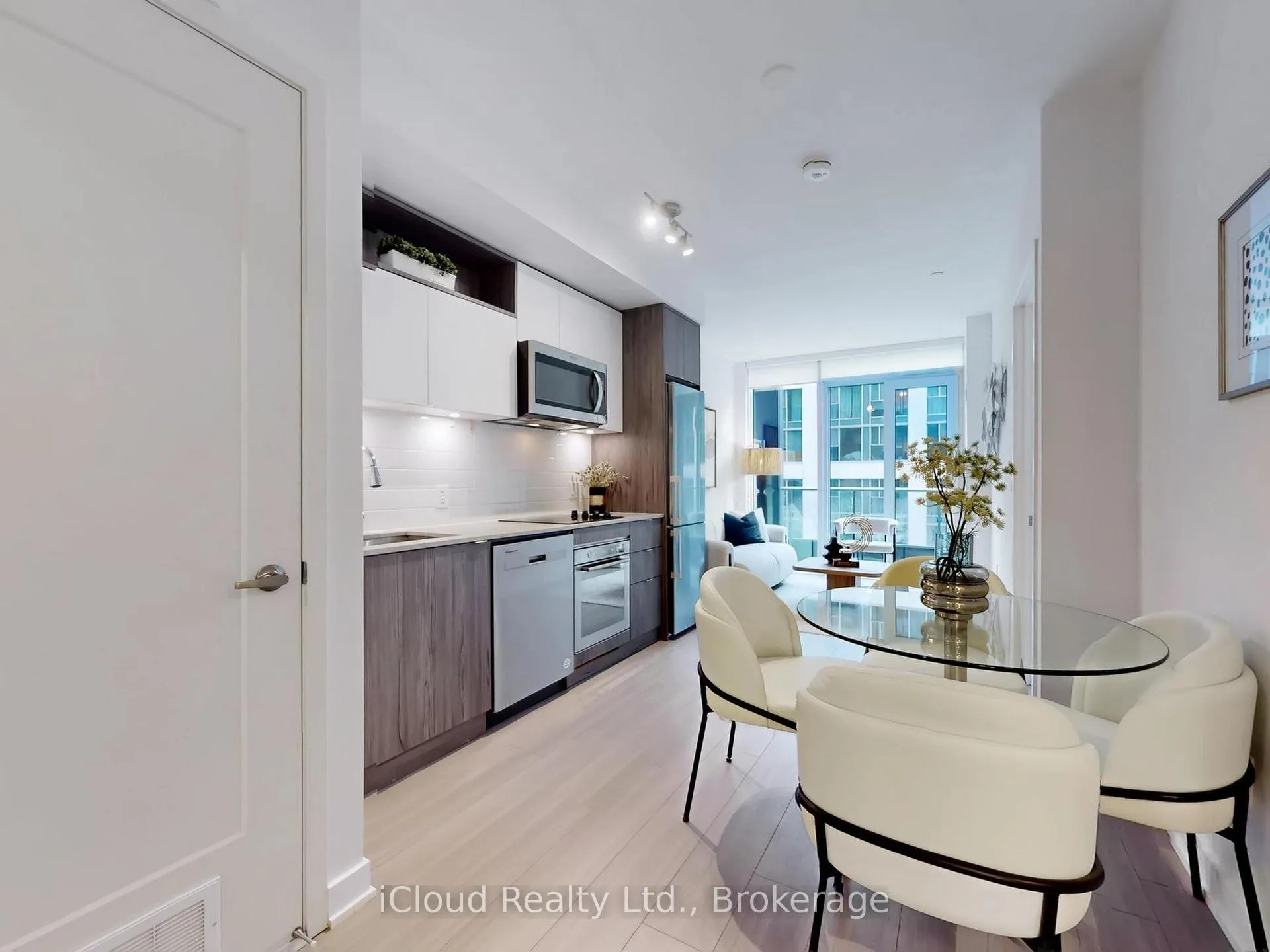 Photo 10 of Unit 440, 60 princess Street, Toronto, Waterfront Communities — HOMEH