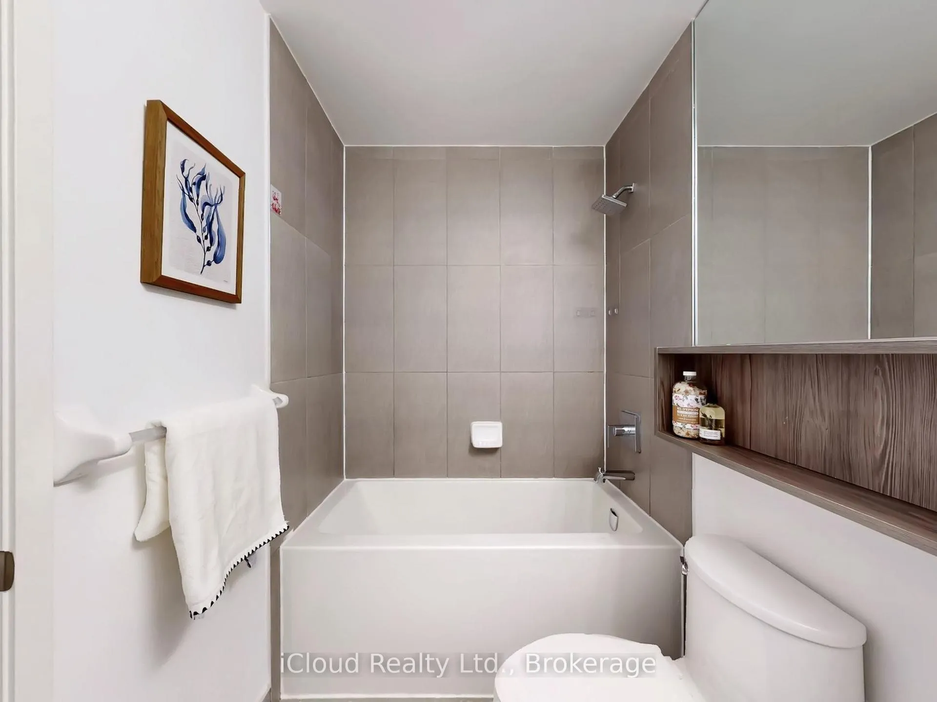 Photo 26 of Unit 440, 60 princess Street, Toronto, Waterfront Communities — HOMEH