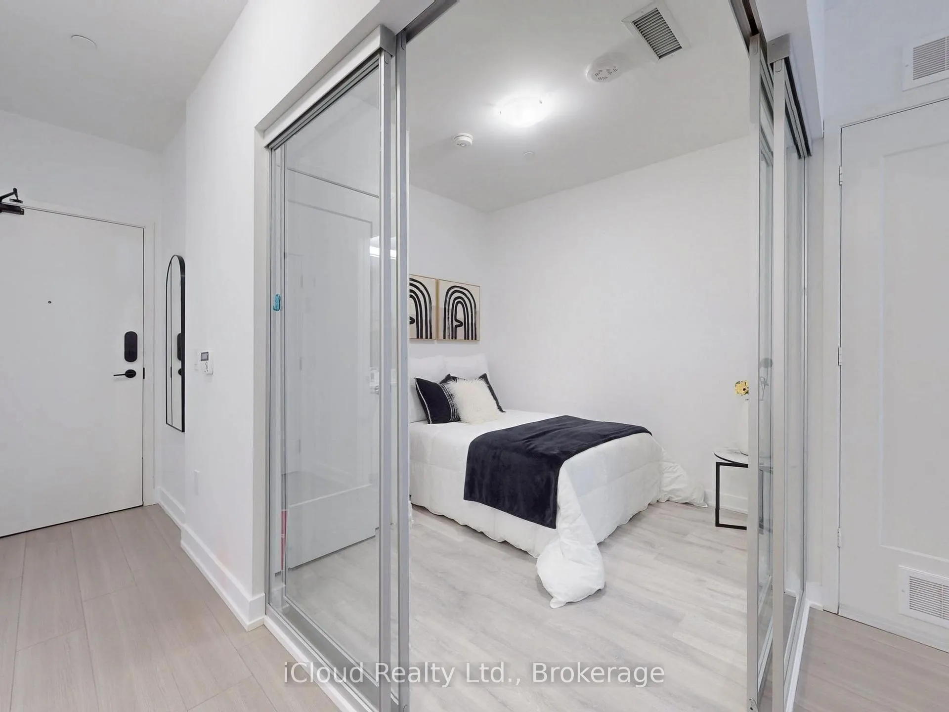Photo 27 of Unit 440, 60 princess Street, Toronto, Waterfront Communities — HOMEH