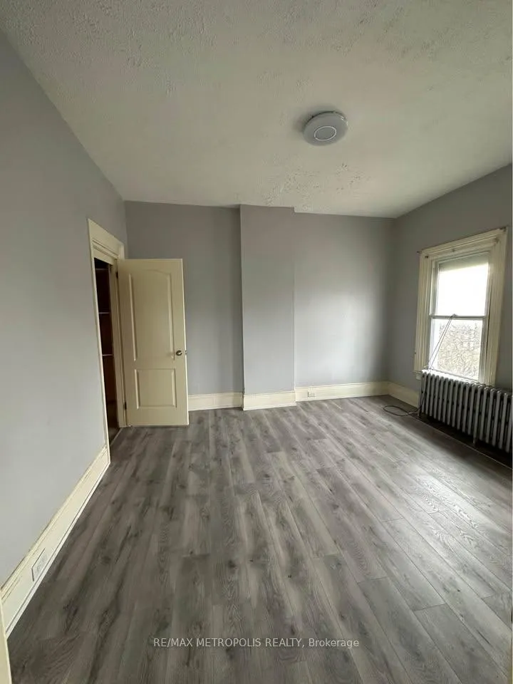 Photo 3 of Unit 2, 22 Haynes Avenue, St. Catharines, E. Chester — HOMEH