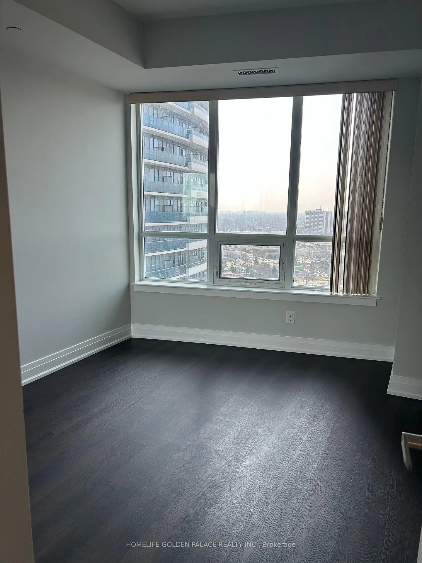 Photo 3 of Unit 1512, 7171 Yonge Street, Markham, Thornhill — HOMEH