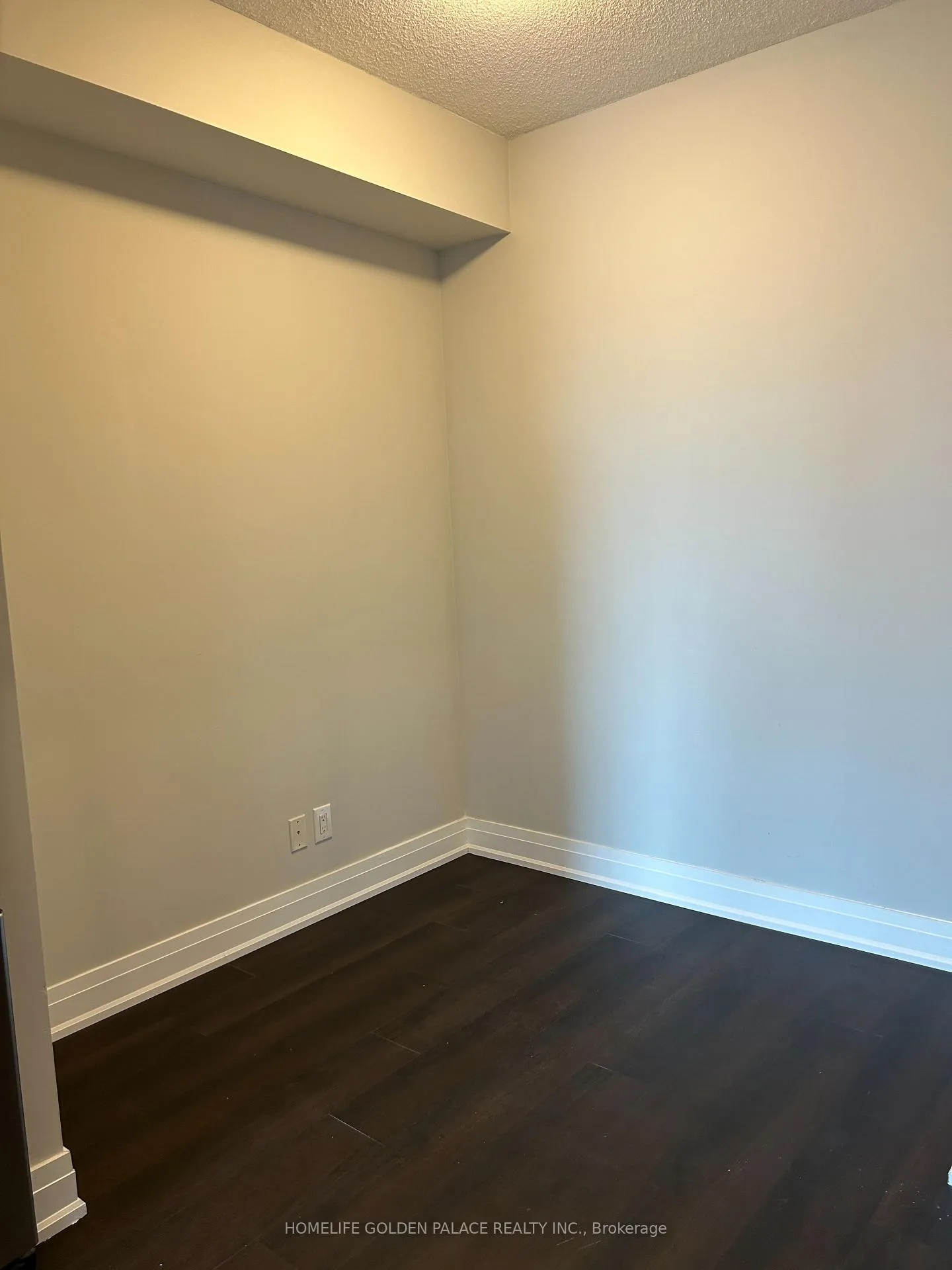 Photo 4 of Unit 1512, 7171 Yonge Street, Markham, Thornhill — HOMEH