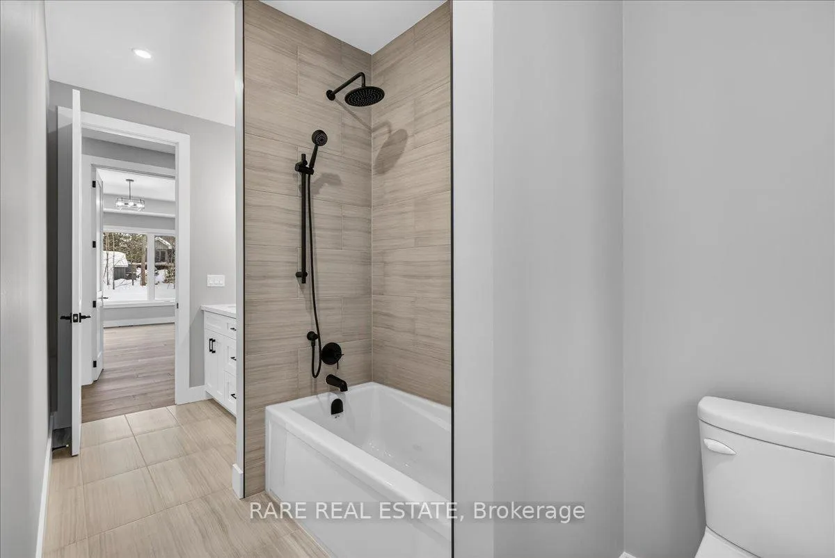 Photo 20 of 32 Alpine Way, Oro-Medonte, Horseshoe Valley — HOMEH