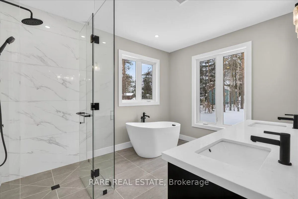 Photo 26 of 32 Alpine Way, Oro-Medonte, Horseshoe Valley — HOMEH