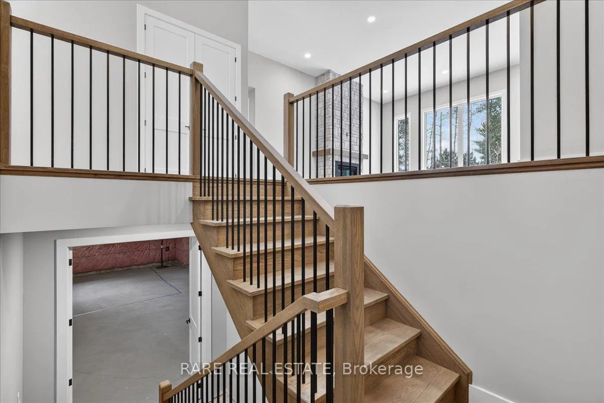 Photo 30 of 32 Alpine Way, Oro-Medonte, Horseshoe Valley — HOMEH
