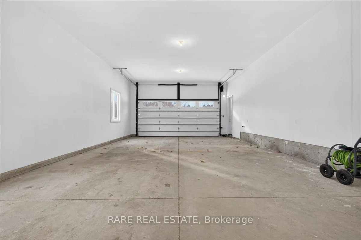 Photo 34 of 32 Alpine Way, Oro-Medonte, Horseshoe Valley — HOMEH
