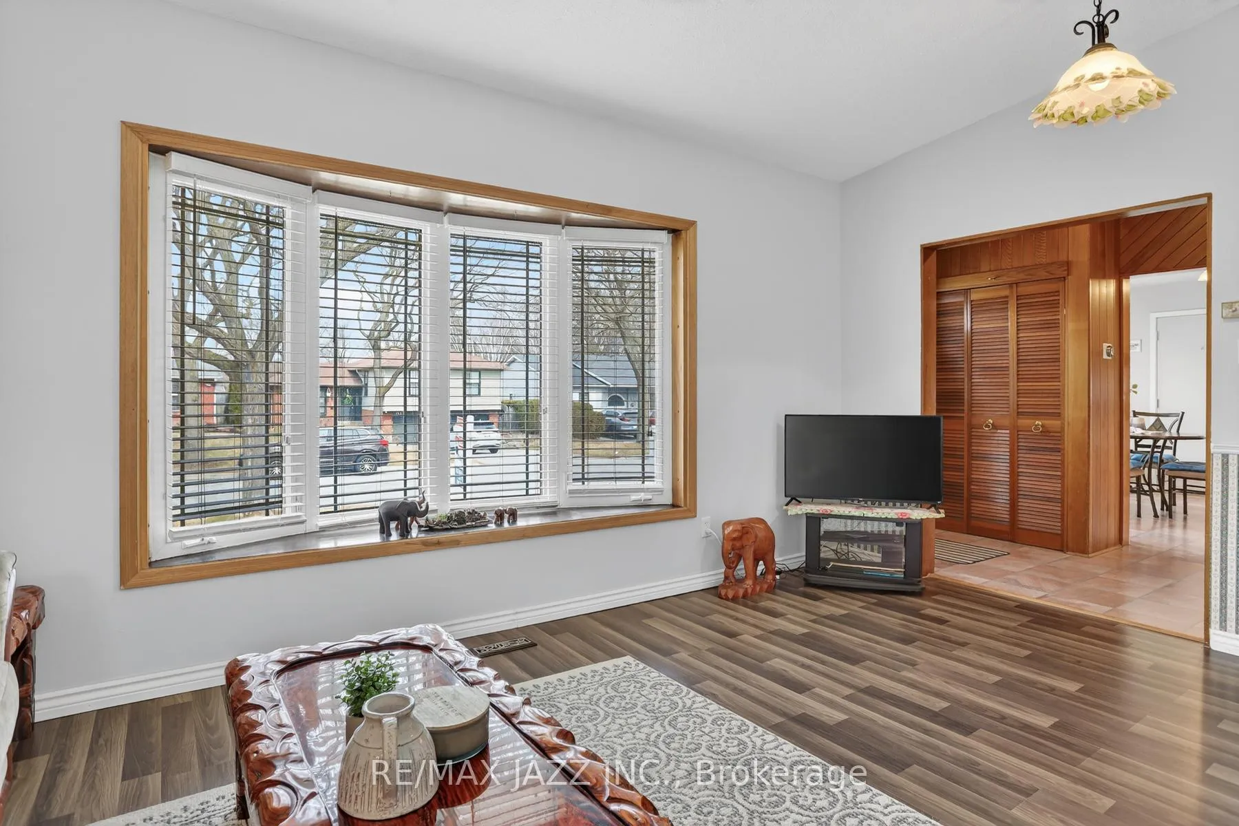 Photo 8 of 152 Guthrie Crescent, Whitby, Lynde Creek — HOMEH