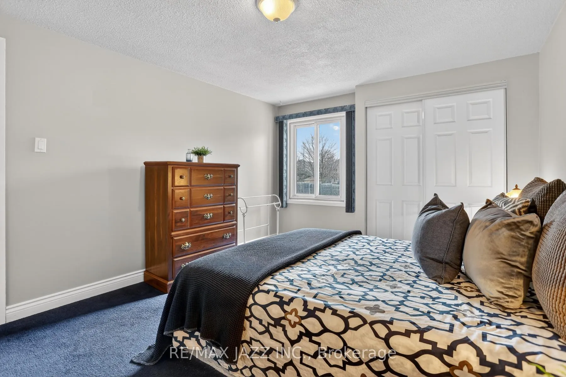 Photo 13 of 152 Guthrie Crescent, Whitby, Lynde Creek — HOMEH