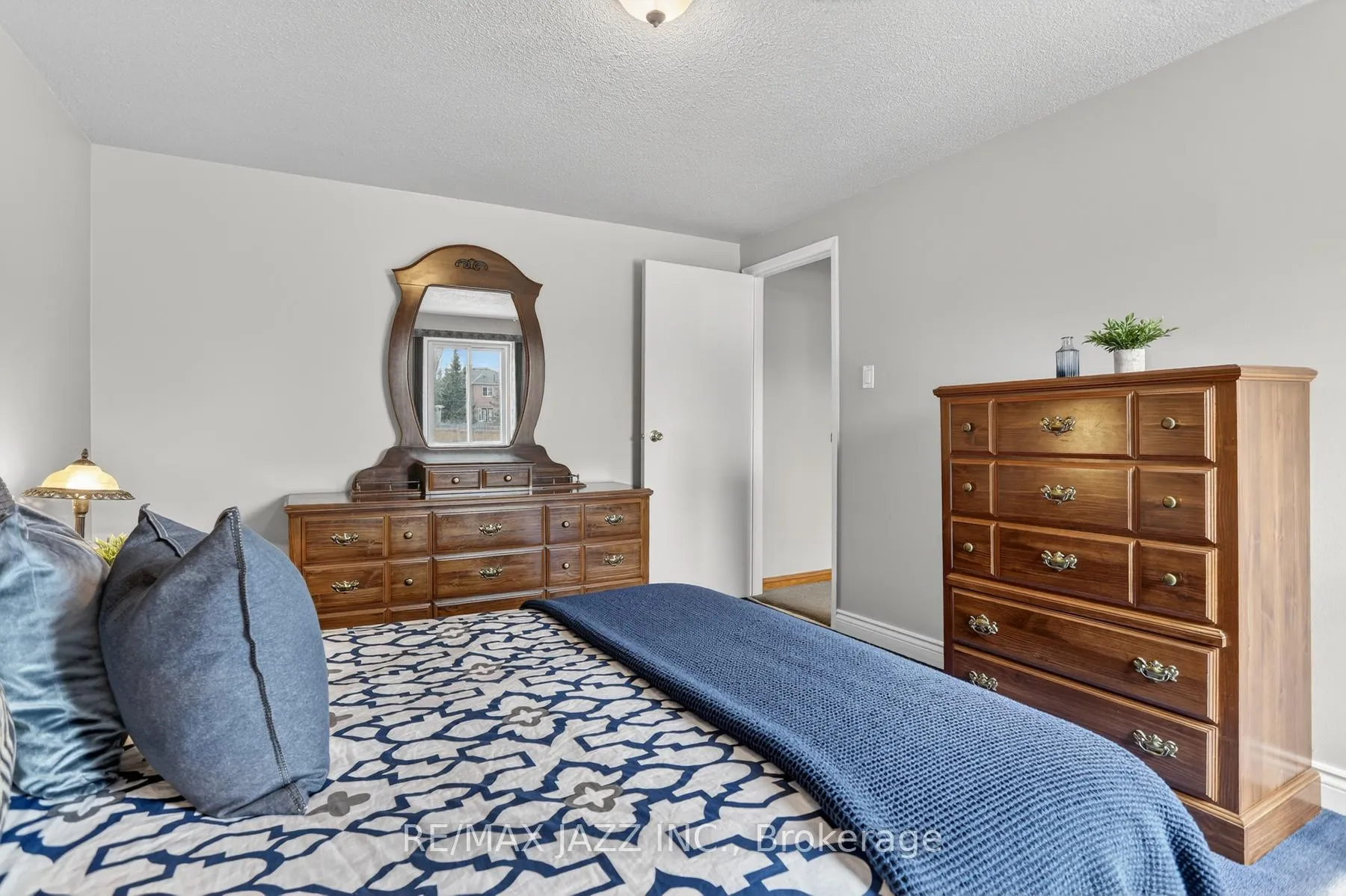 Photo 14 of 152 Guthrie Crescent, Whitby, Lynde Creek — HOMEH