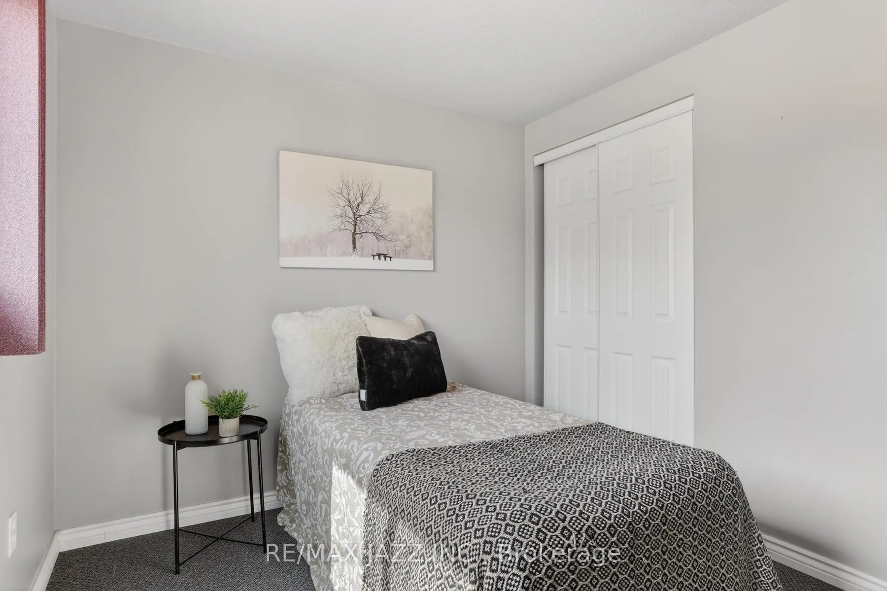 Photo 18 of 152 Guthrie Crescent, Whitby, Lynde Creek — HOMEH