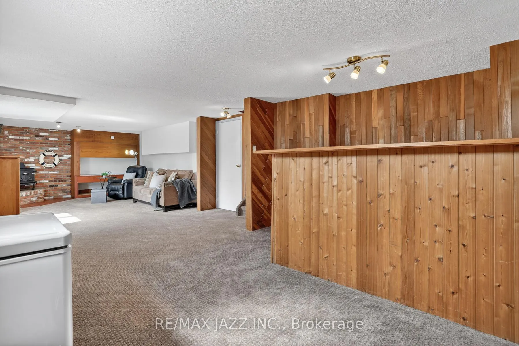 Photo 23 of 152 Guthrie Crescent, Whitby, Lynde Creek — HOMEH