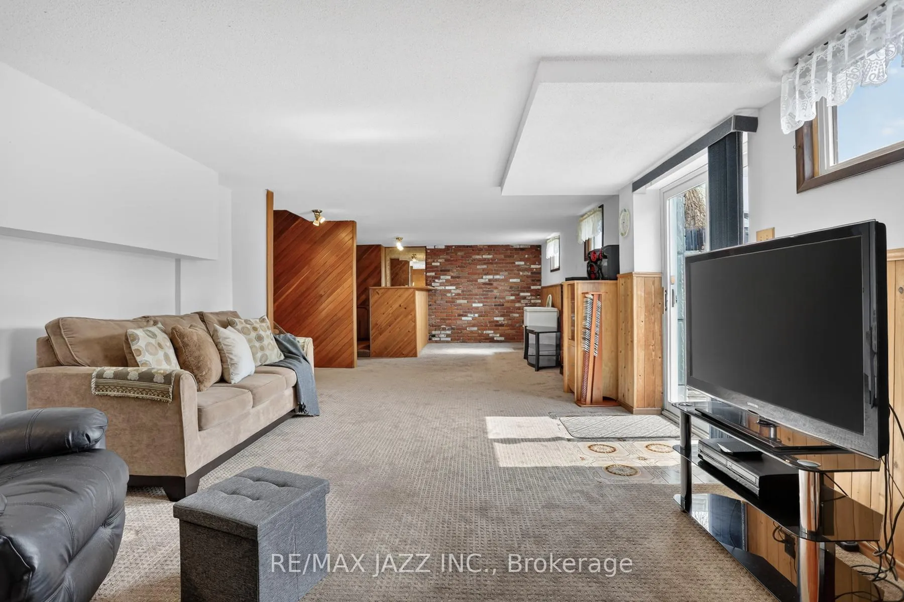 Photo 29 of 152 Guthrie Crescent, Whitby, Lynde Creek — HOMEH
