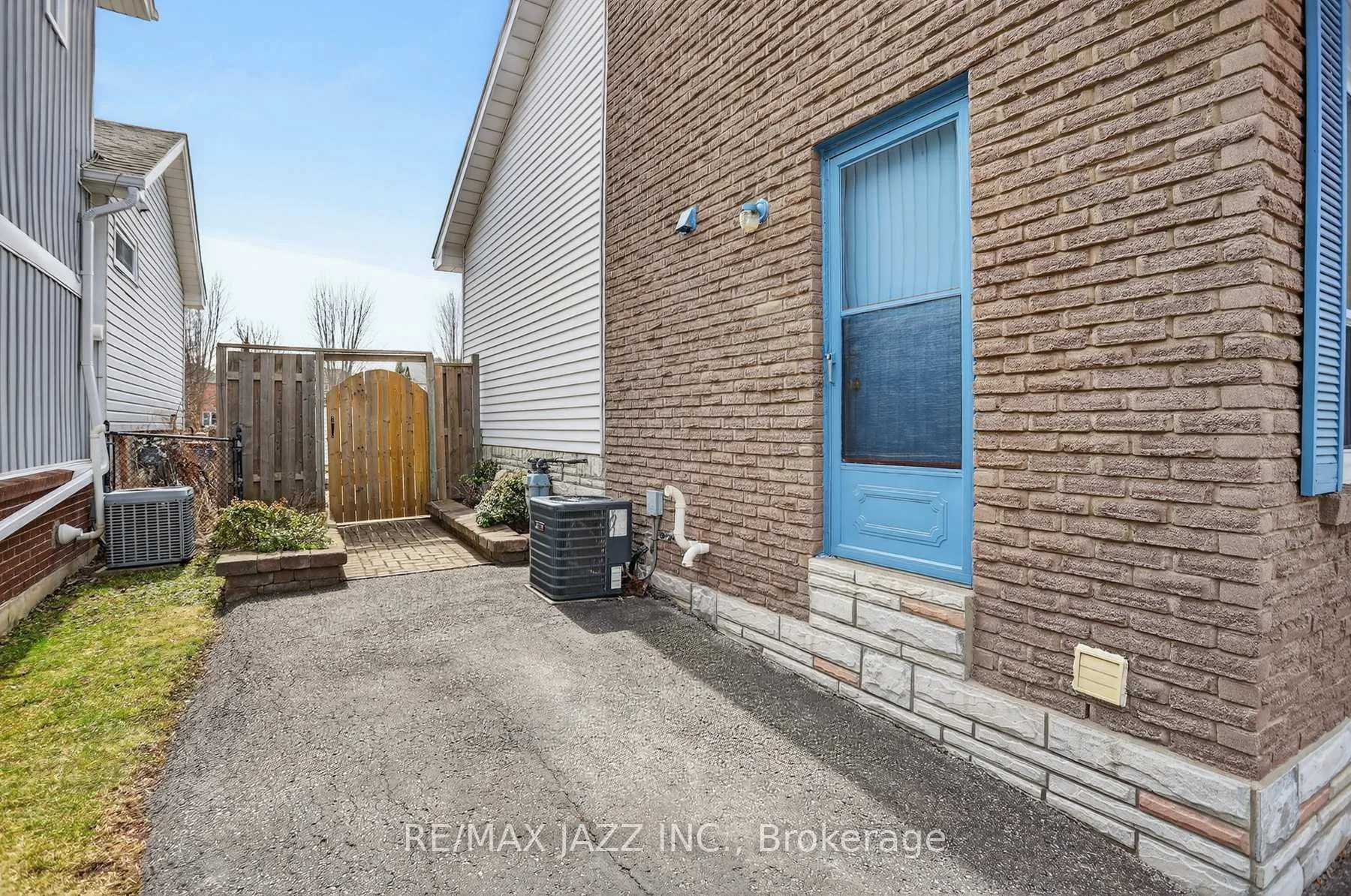 Photo 36 of 152 Guthrie Crescent, Whitby, Lynde Creek — HOMEH