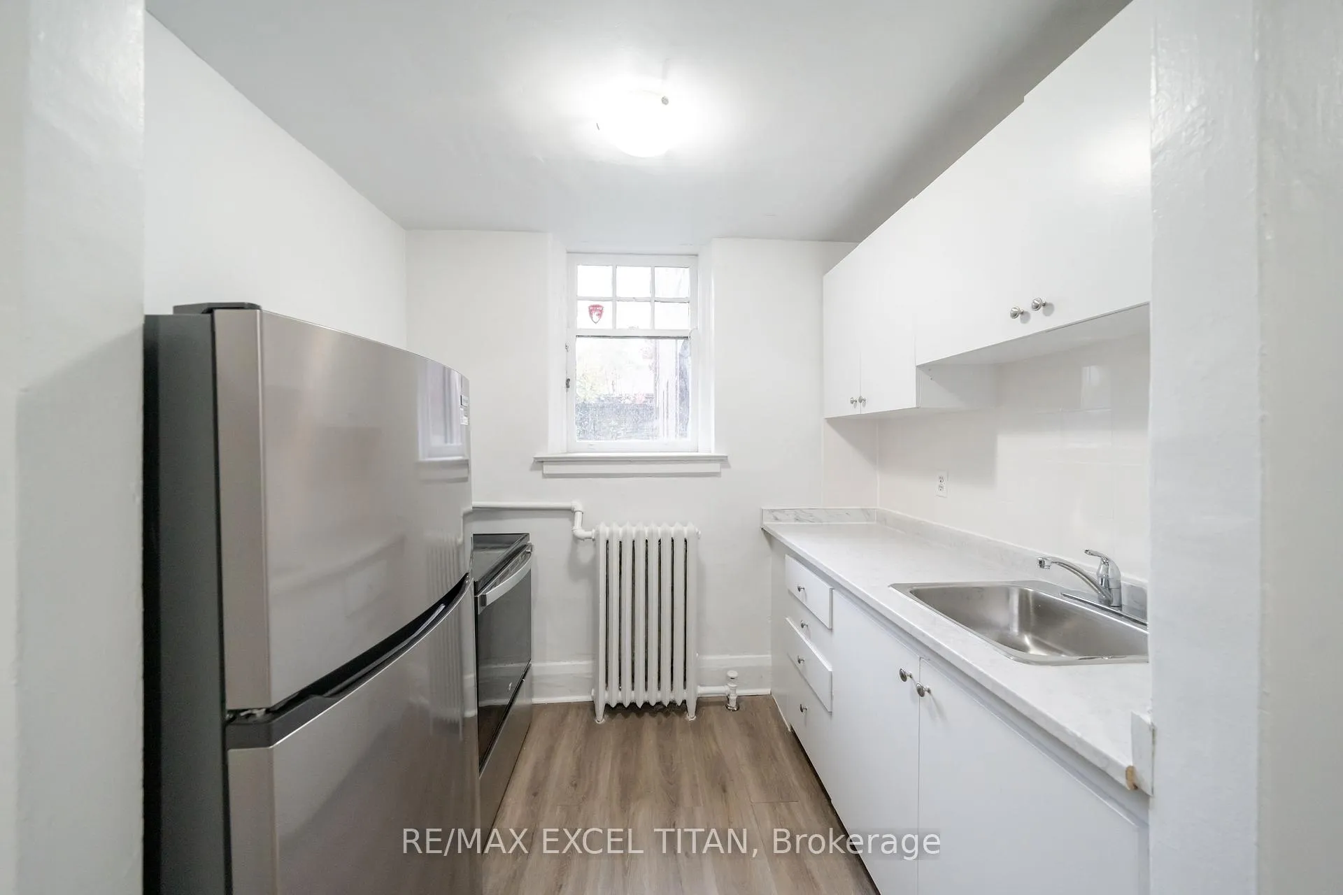 Photo 4 of Unit 51, 8 Kingston Road, Toronto, Woodbine Corridor — HOMEH