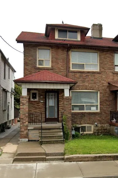Front of Unit Upper, 275 Oakwood Avenue