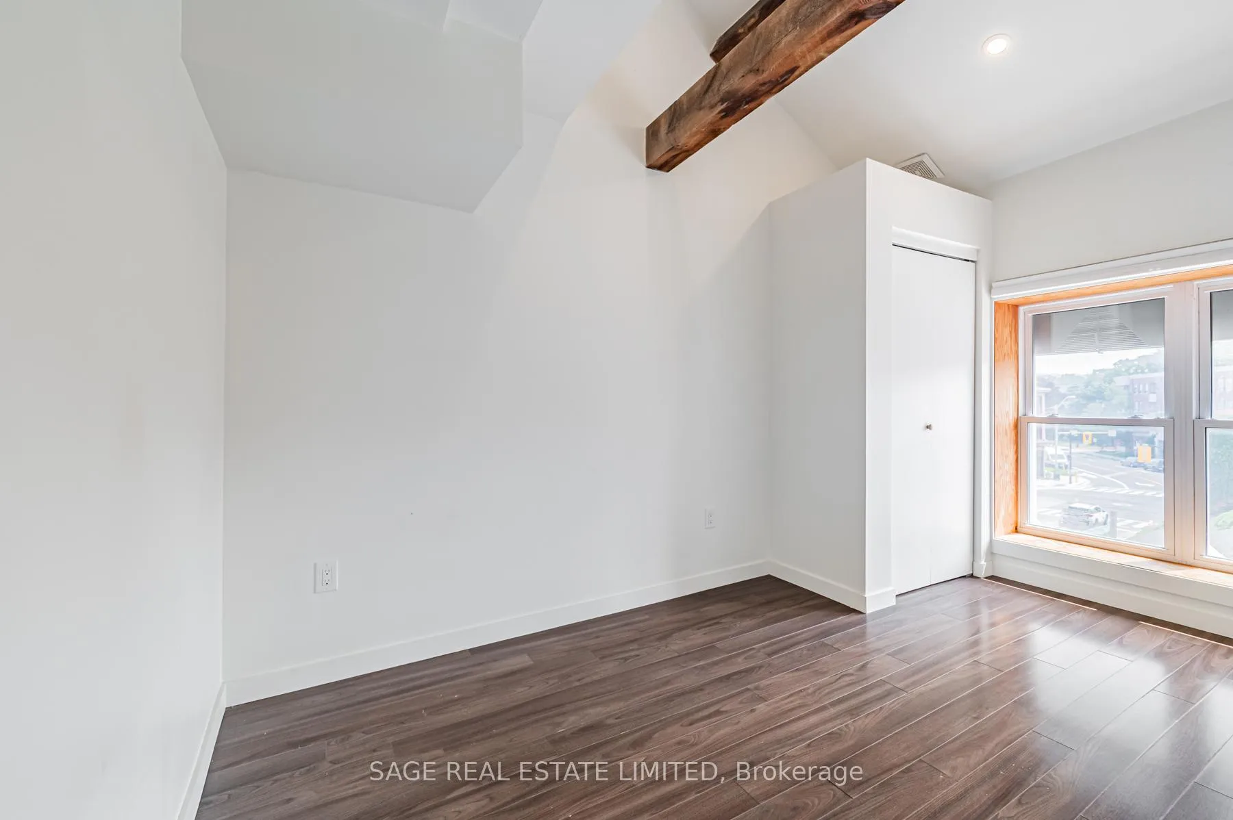 Photo 12 of Unit 3, 14 Cross Street, Hamilton, Dundas — HOMEH