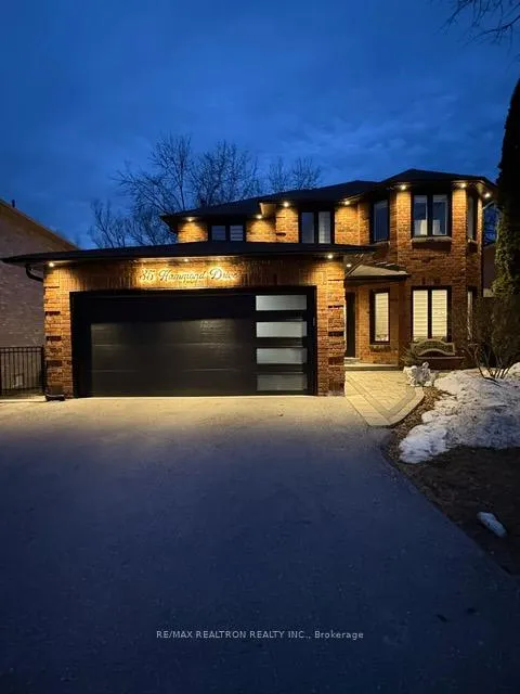 Photo 2 of Unit Main, 35 Hammond Drive, Aurora, Aurora Heights — HOMEH