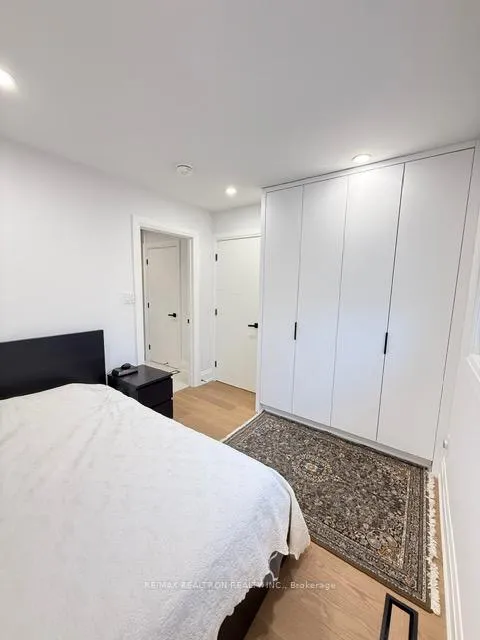 Photo 11 of Unit Main, 35 Hammond Drive, Aurora, Aurora Heights — HOMEH