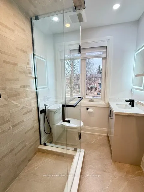 Photo 16 of Unit Main, 35 Hammond Drive, Aurora, Aurora Heights — HOMEH