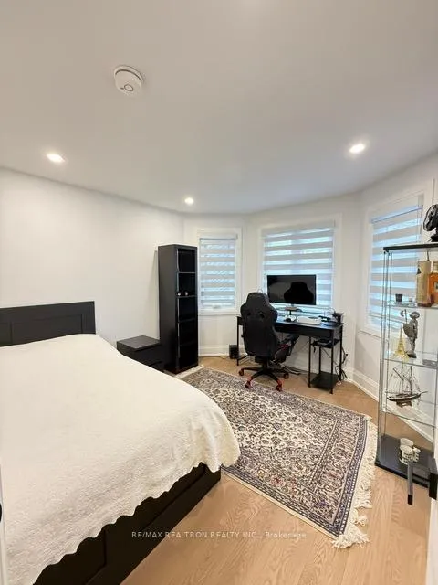 Photo 17 of Unit Main, 35 Hammond Drive, Aurora, Aurora Heights — HOMEH