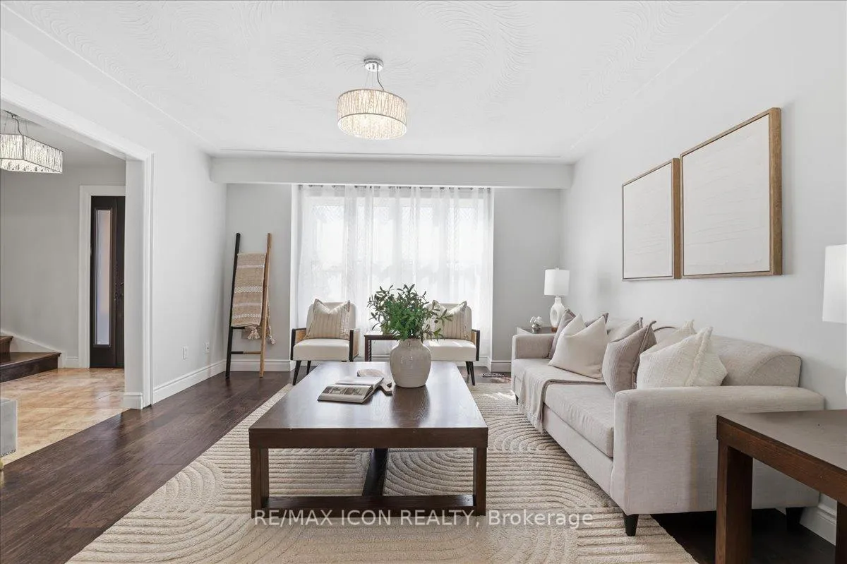 Photo 8 of 112 White Oak Place, Waterloo — HOMEH