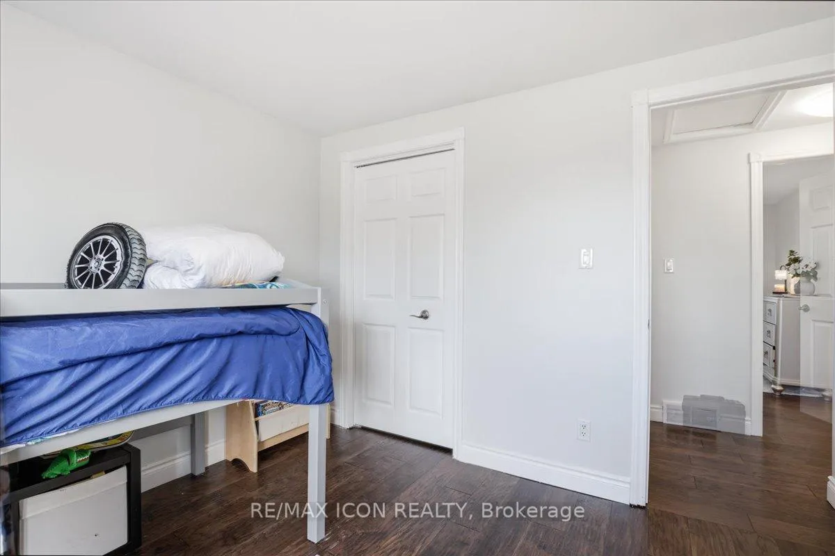 Photo 27 of 112 White Oak Place, Waterloo — HOMEH